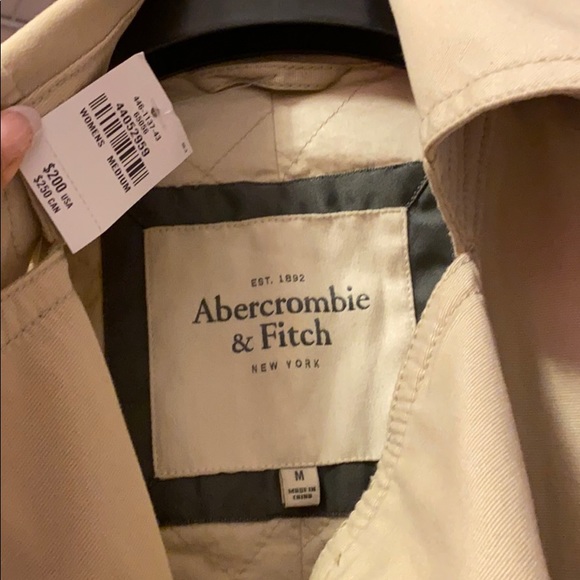 Brand New Abercrombie and Fitch Women’s Coat - Picture 2 of 4